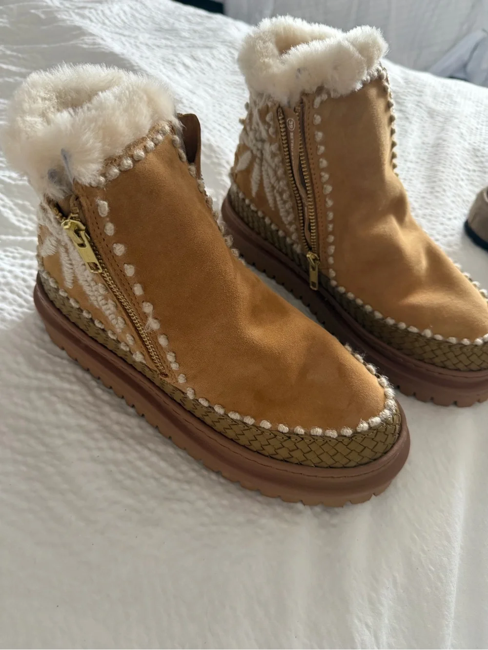 Laidback London Setsu 4.0. Floral Ankle Boot Saffron Suede Natural Size 39